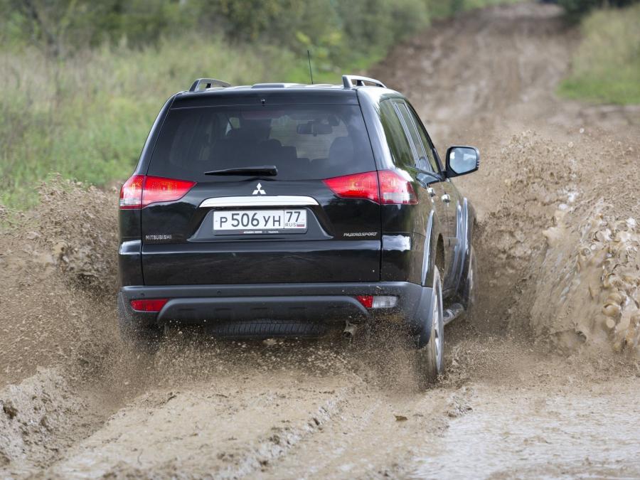  Mitsubishi Pajero Sport 2013 года  (фото 29 из 34)